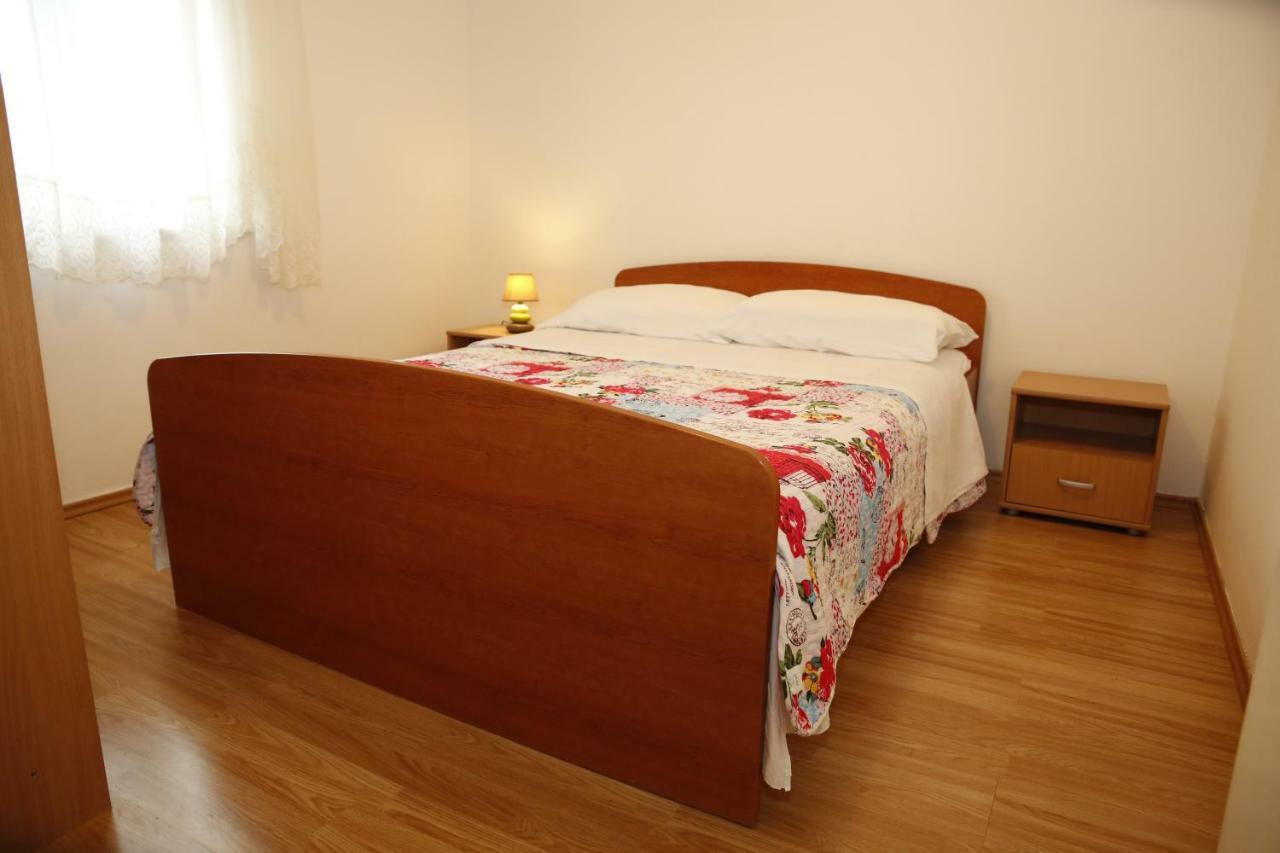 Apartment Leonora Vodice Exterior foto
